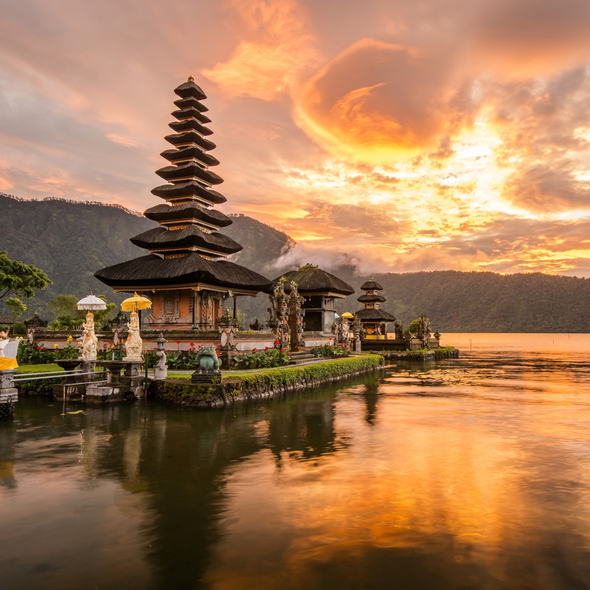 Island of Gods: Bali's Spiritual and Natural Beauty